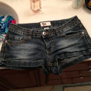 Juniors size 7 jean shorts