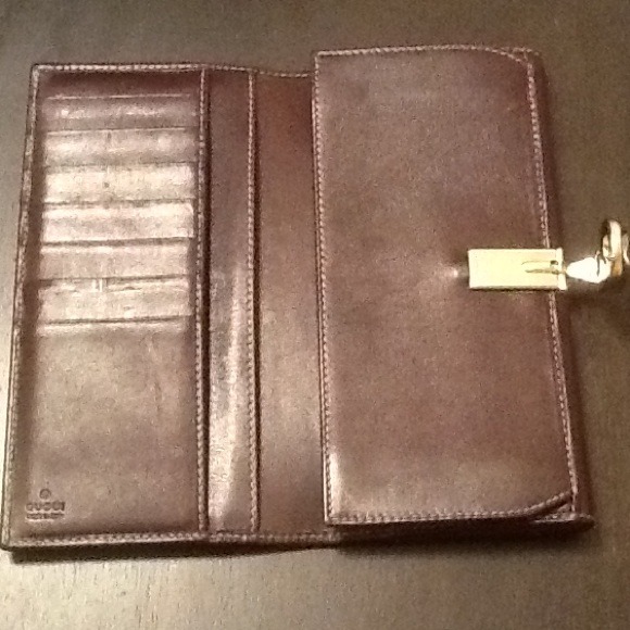 Authentic gucci canvas wallet trimmed in leather - Picture 3 of 4