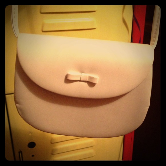 RESERVED!!Really cute Vintage Side Bag!