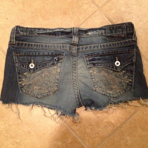 Cut offs - Picture 2 of 4