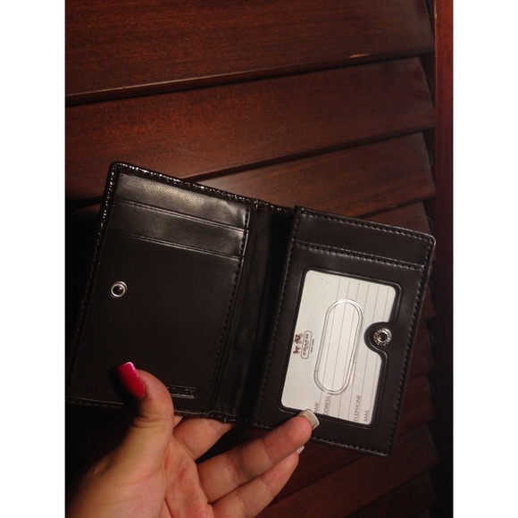 Coach Wallet - Picture 3 of 4
