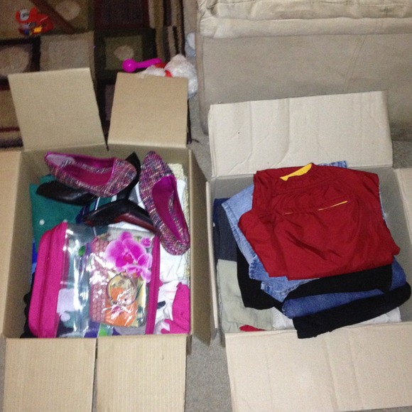 Extra Shipping for Whole closet bundle.