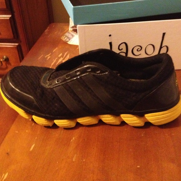 Mens Adidas Tennis Shoes
