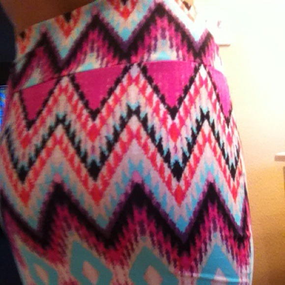 Tribal print high waisted skirt charlotte russe - Picture 3 of 4