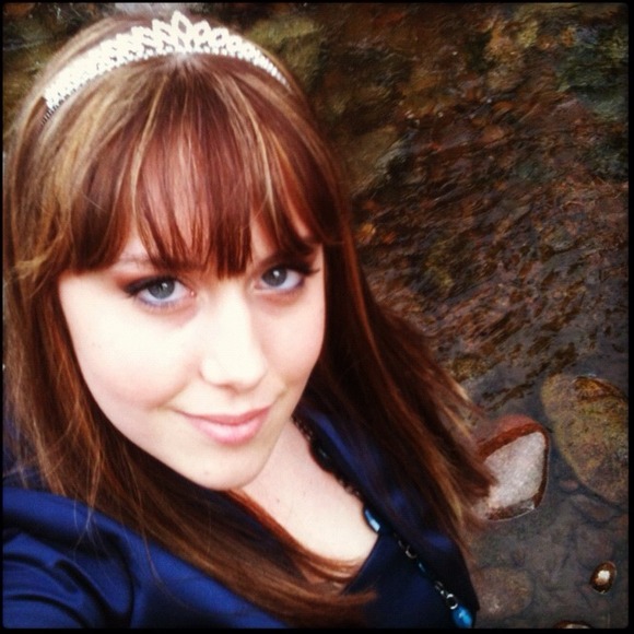 Meet Your Seller!! 😊👑