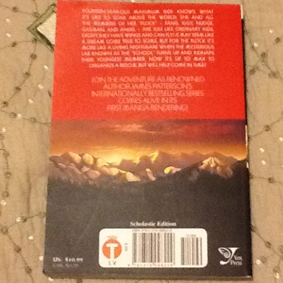 New Maximum Ride book - Picture 2 of 4