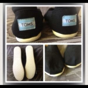 Toms shoes size 7 black