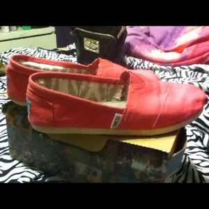 Toms shoes