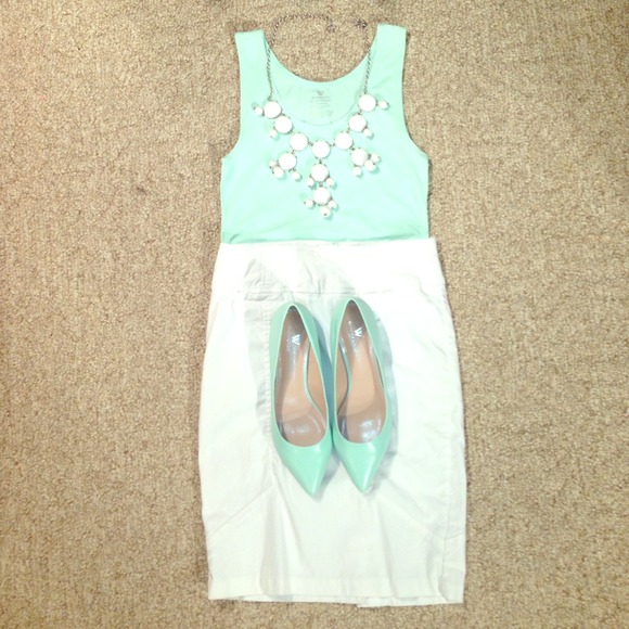 worthington Shoes - Mint Pointed Toe Flats