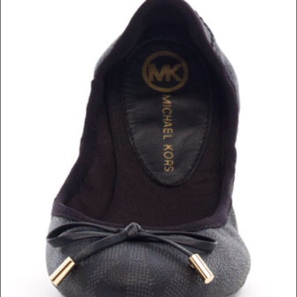 🚫SOLD🚫 Michael Kors City Ballerina Flats