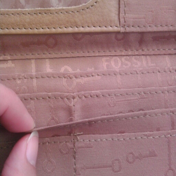 SOLD Spring Fossil Wallet - Picture 3 of 4