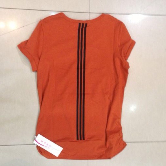 T-shirt - Picture 2 of 3