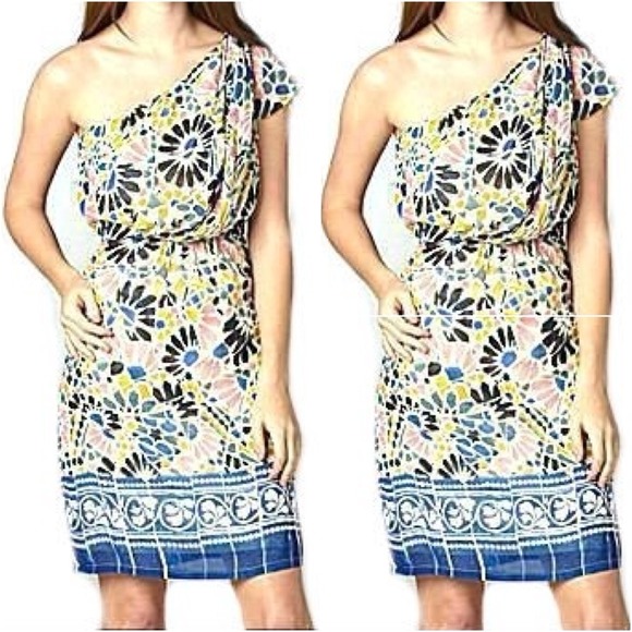 π Host Pick 1/24 πMM Couture One Shoulder Dress - Picture 2 of 3