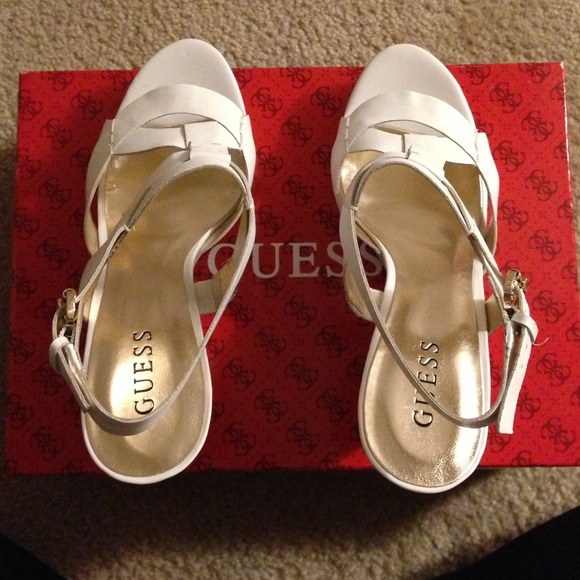 White and gold wedges - Picture 2 of 3