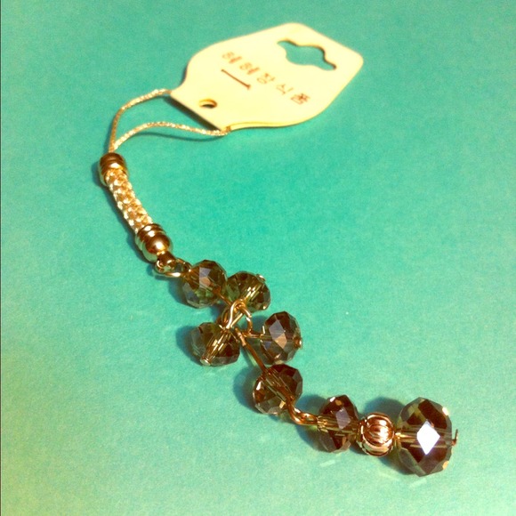 2⃣ tea color crystal chain with silver ball