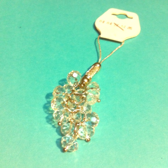 3⃣white crystal chain