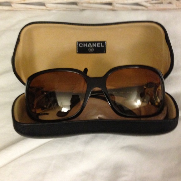 🚨REDUCED🚨Chanel sunglasses