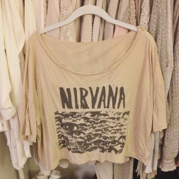 ❌📦 SOLD -- Brandy Melville Nirvana Crop Top