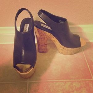Steve Madden sling back cork heels