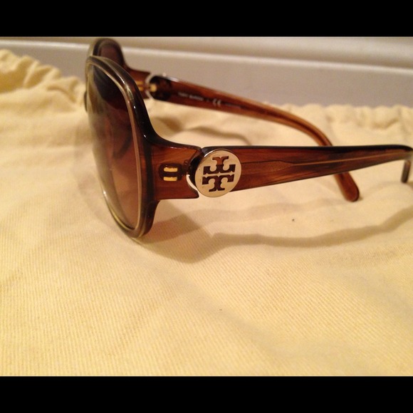 ❌❌SOLD❌❌Tory Burch glasses! Worn maybe 5 times!