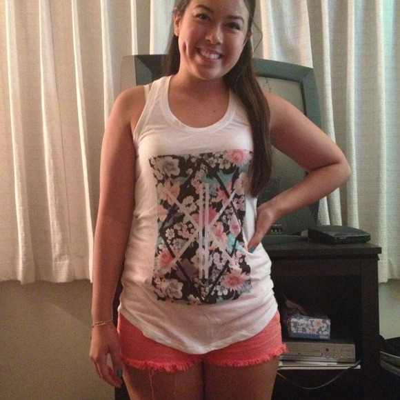 Oversized Tank - Picture 4 of 4