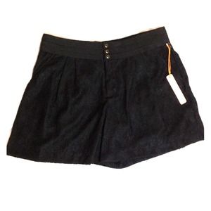 Black Gibson Latimer Fashion Shorts