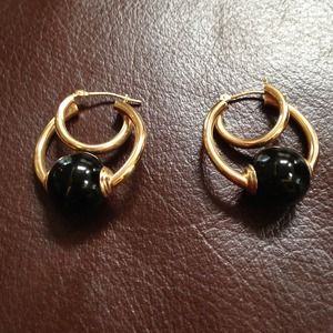 14k Gold and black onyx earrings