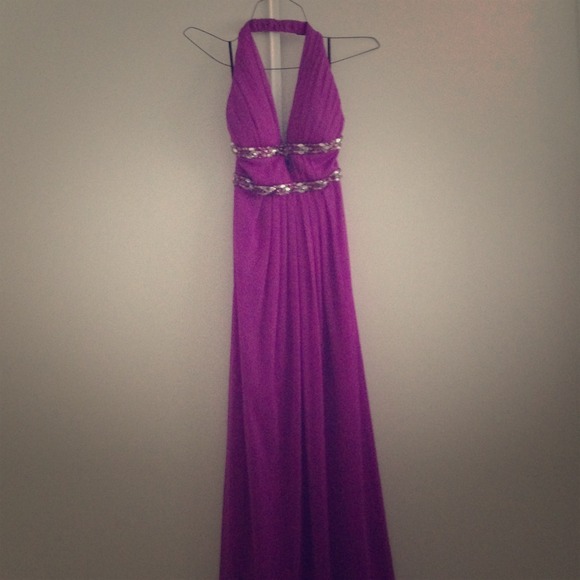 Prom dress - Picture 2 of 4