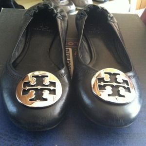 Bundle tory burch ballet flats and ugg boots