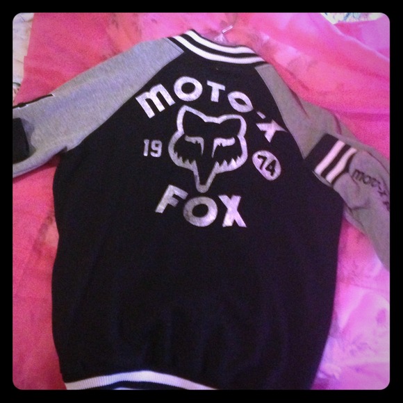 Fox sweater :)