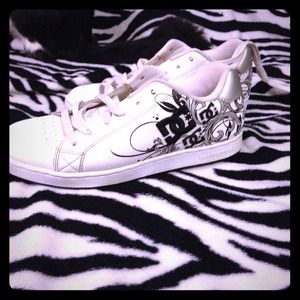 ❌SOLD❌👀Womens DC