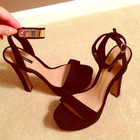 Forever 21 black heels with gold ankle strap