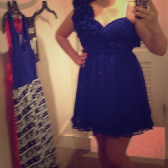 Homecoming dress - Picture 1 of 1