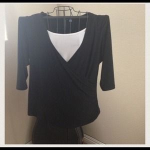 🎉 💲💟SALE⤵️ blk and white top b-slim 2X