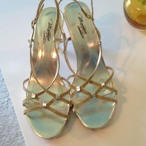 Gold sandals / 2 inch heels size 7 1/2