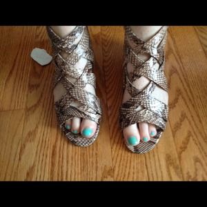 Faux Snakeskin Sandals with 1" Wedge