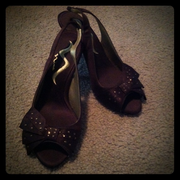 ❤ON SALE❤ Dark brown Nina heels