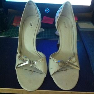 Cute white heals with silver accents