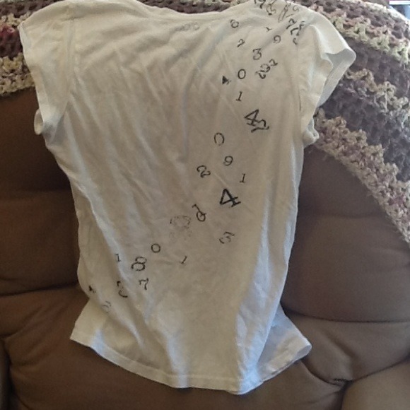 Call Me tee - Picture 2 of 2