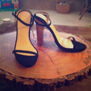 Brand new never worn black sandal heels