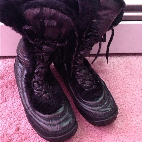 💰SOLD💰The North Face winter boots
