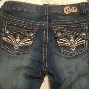 Cello size 5 Jeans. Like new condition.