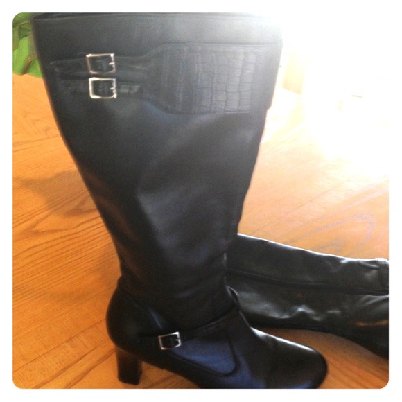 REDUCED*Black Chaps knee high leather boots