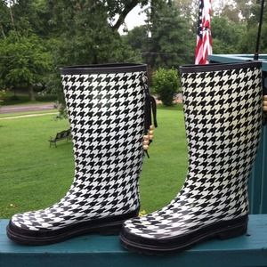Rain Boots black and white Adorable Boots.