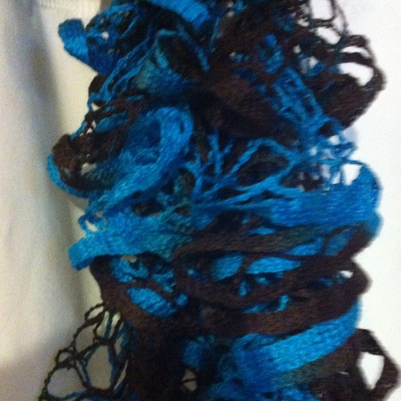 Scarf - Picture 2 of 2