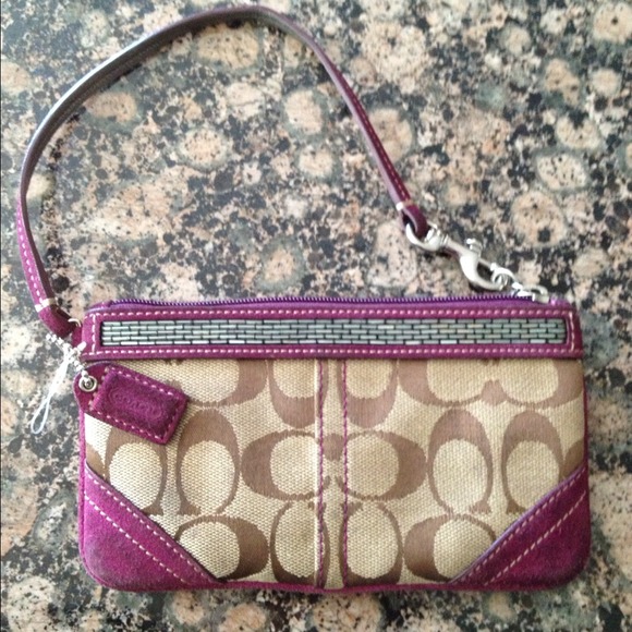 Coach Handbags - Mini Coach Clutch