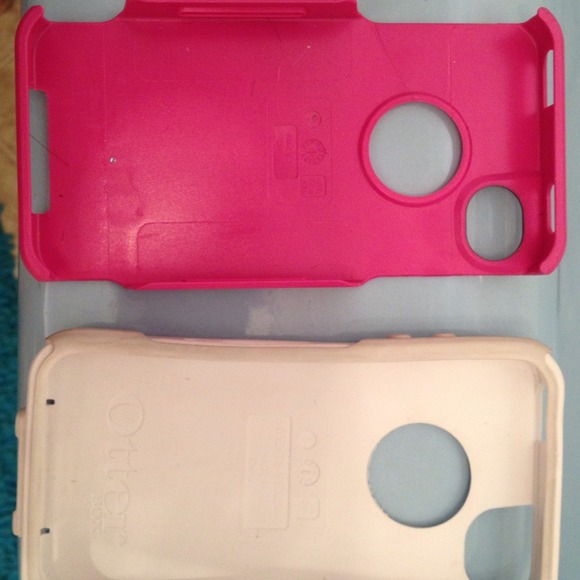 iPhone 4S otter box