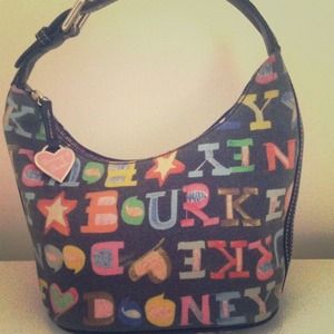 Dooney & Bourke purse. Barely used.