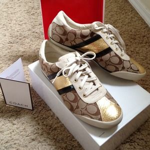 Coach Signature shoe bundle