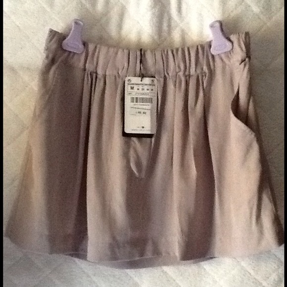 Short skirt